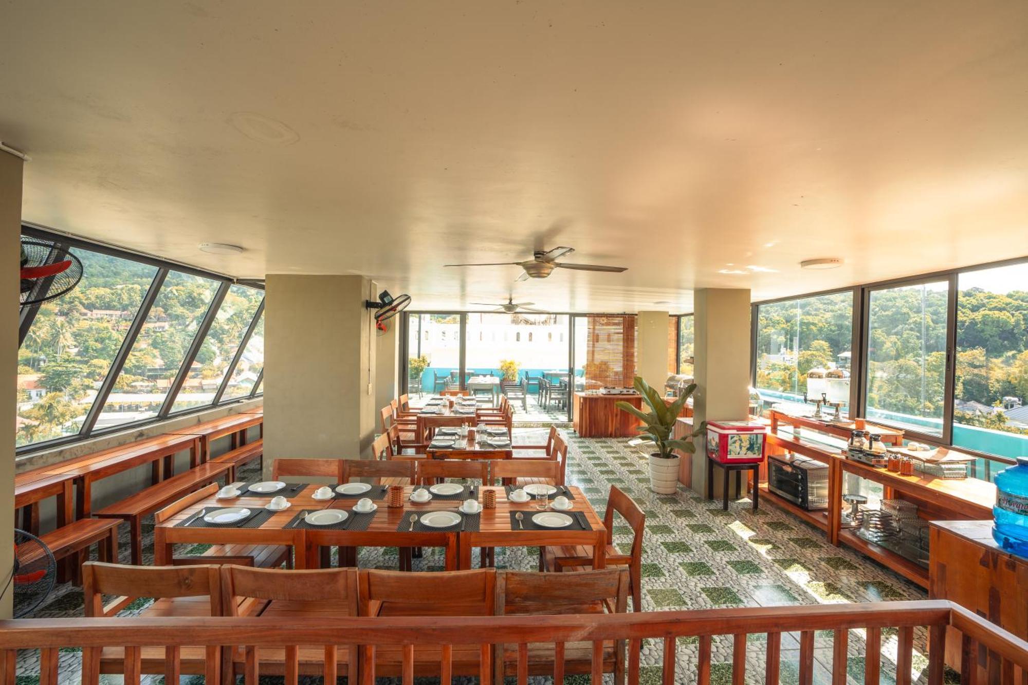 Golden Daisy Hotel Phu Quoc Exterior photo