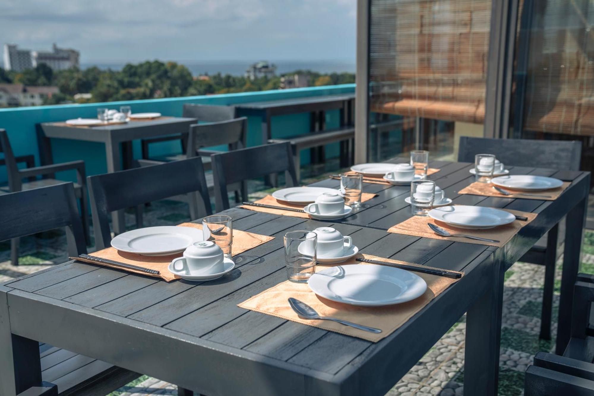 Golden Daisy Hotel Phu Quoc Exterior photo