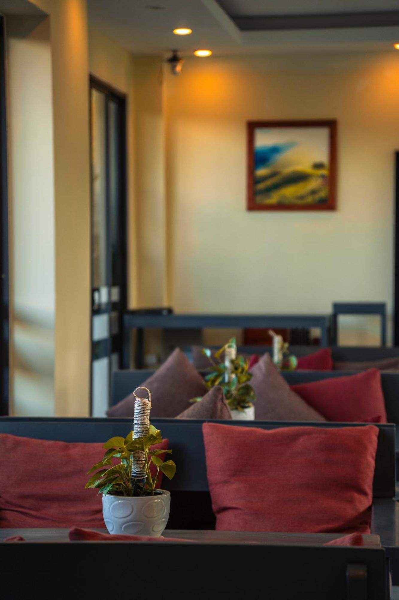 Golden Daisy Hotel Phu Quoc Exterior photo
