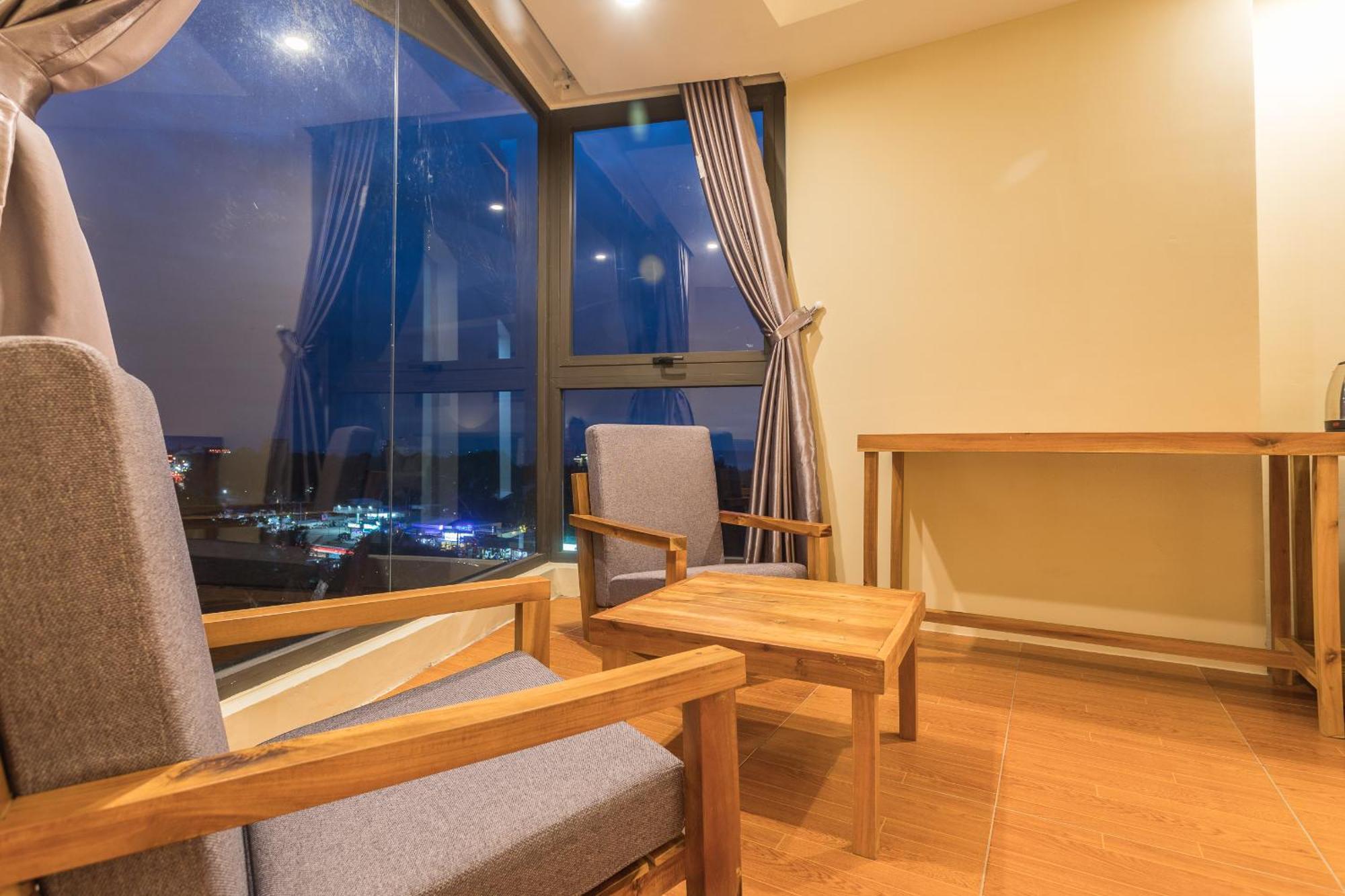 Golden Daisy Hotel Phu Quoc Exterior photo