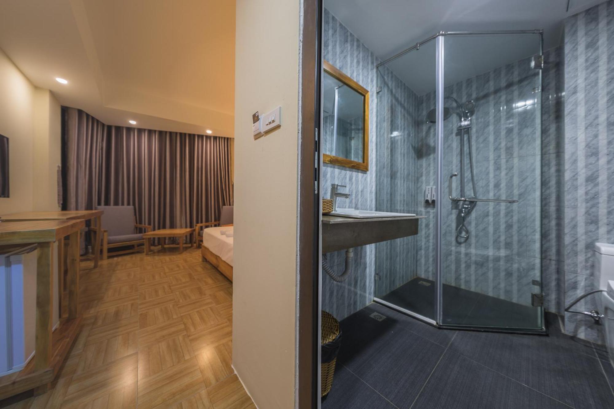 Golden Daisy Hotel Phu Quoc Exterior photo