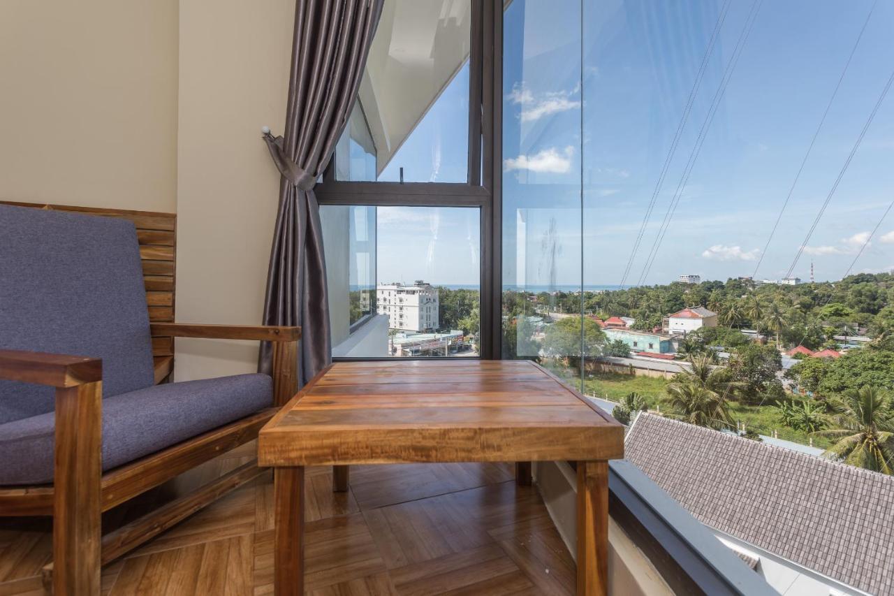 Golden Daisy Hotel Phu Quoc Exterior photo